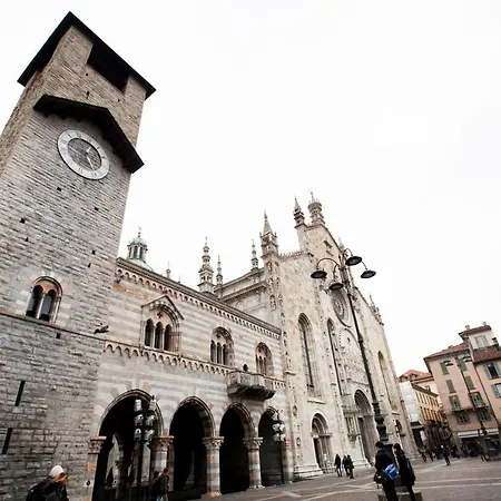 Duomo Rodari Apartman *